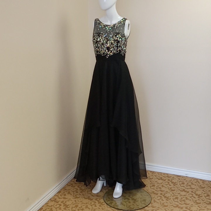 Aspeed Size Small Prom Dress